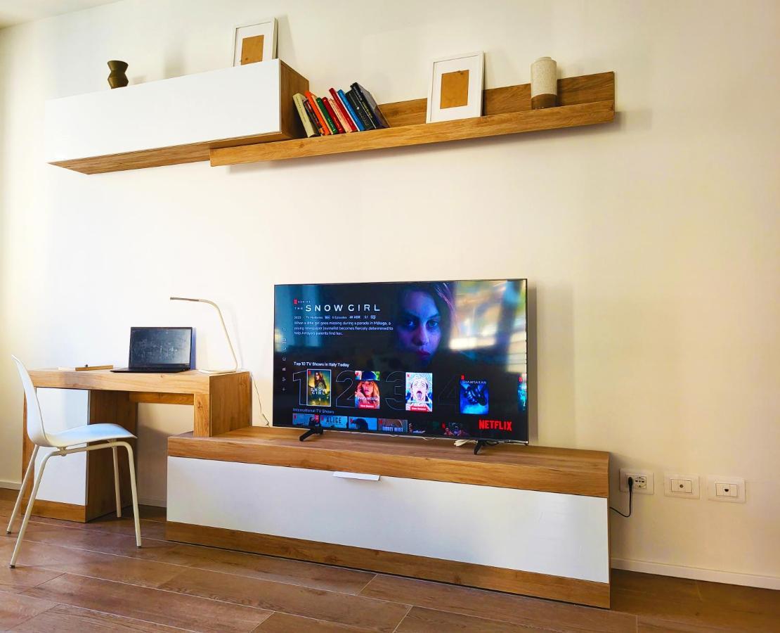 Sol Lakeview Сале Маразино Екстериор снимка